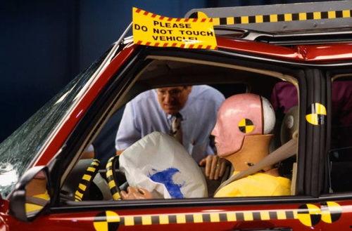 娱乐吃瓜酱汽车假人  第1张