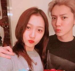 娱乐吃瓜头像图片女生,揭秘娱乐吃瓜头像中的魅力女生  第2张