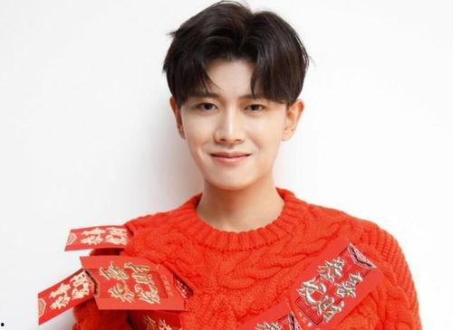 娱乐吃瓜说王一博,娱乐吃瓜界的焦点人物  第3张